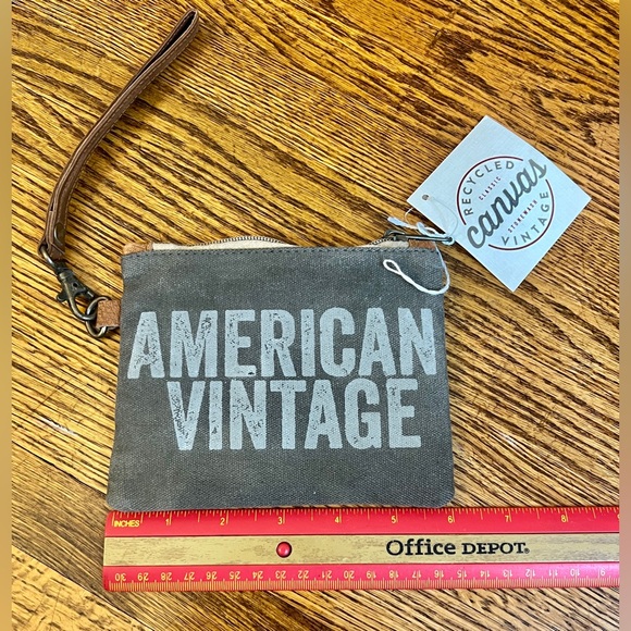 American Vintage Classic Stonewash Canvas wristlet bag NWT 6"x4.75" - Picture 5 of 6